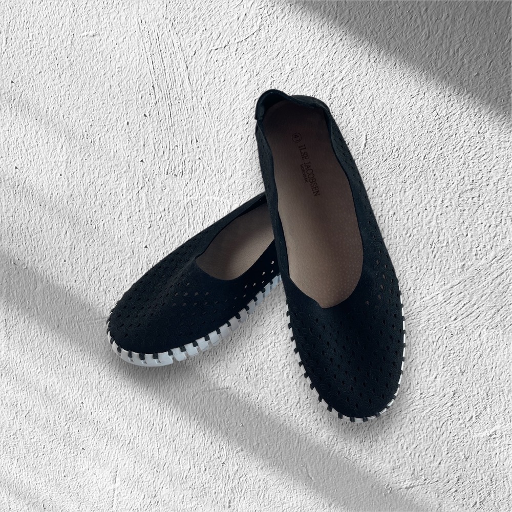 Ilse Jacobsen Black Flats with White Soles